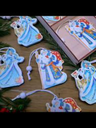 Набор деревянных елочных игрушек Дед мороз и снегурочка