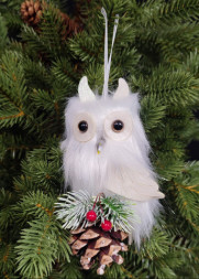Сова на веточке с ягодками и шишкой ёлочная игрушка