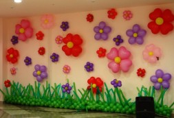 Оформление детского сада Цветочная полянка