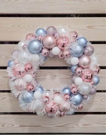 Новогодний венок из Ёлочных шаров Ассорти